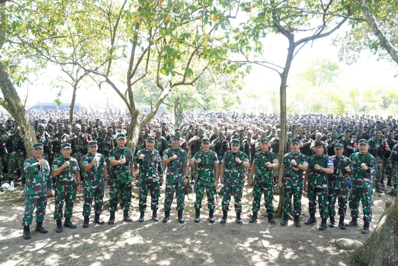 Dankodiklat TNI AD Tutup Latancab YTP 112/DJ Kodam IM di Jantho Aceh Besar
