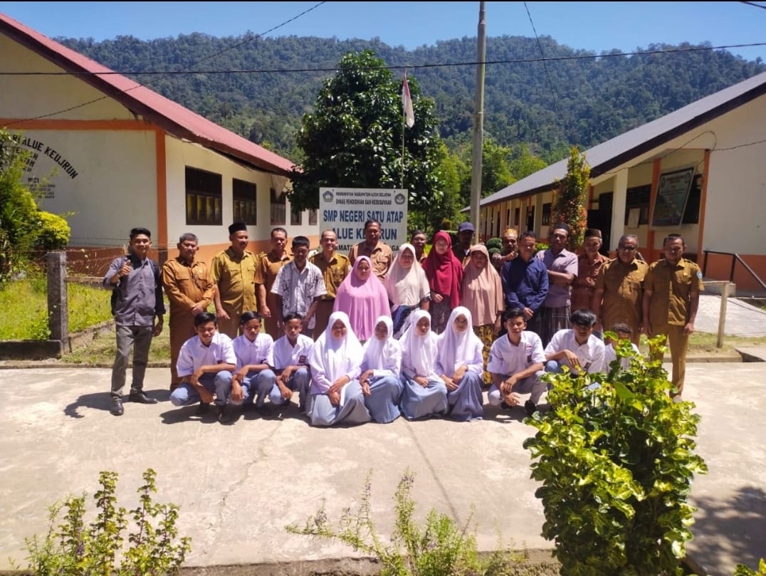 Kelas Jauh di Pelosok Aceh Selatan Memulai Bersekolah