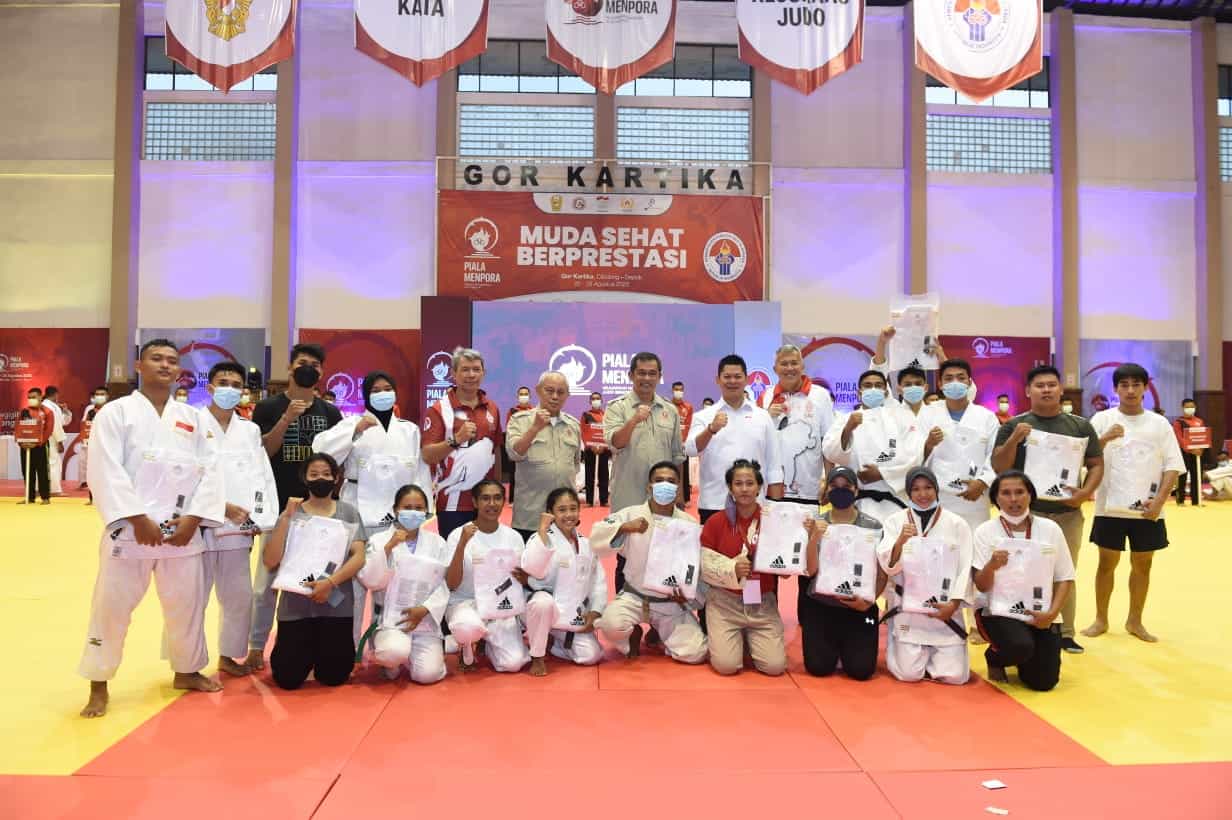 Pangkostrad Tutup Kejurnas Judo Senior, DKI Jakarta Raih Juara Umum