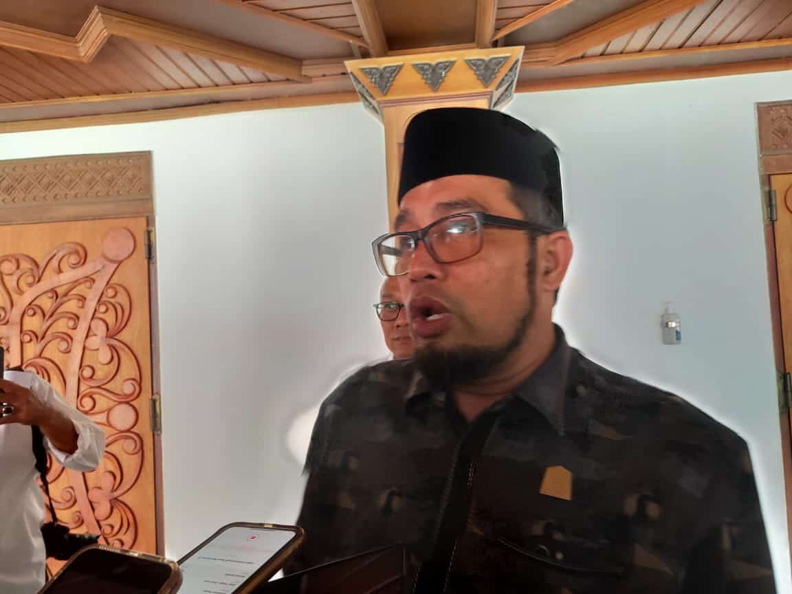 Anggota Komisi I DPRA< Tgk. Irawan Abdullah. (Foto: Nukilan/Reji)