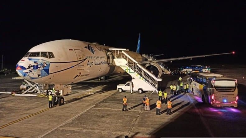 Jemaah asal Aceh kembali ke Tanah Air (foto: Antara)