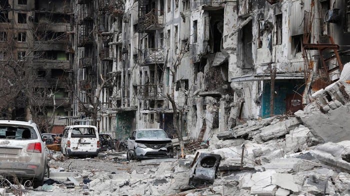 potret kehancuran kota Mariupol akibat gempuran Rusia (Foto: Reuters)