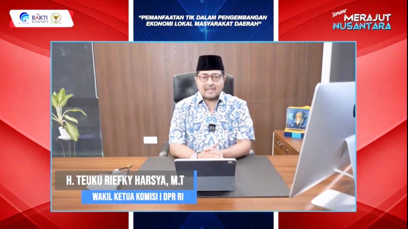 Buka Seminar Kemkominfo, TRH: SDM yang Handal Hadirkan Inovasi Baru