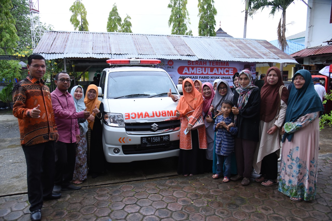 Permudah Layanan Masyarakat, Gampong Kota Baru Terima Satu Unit Mobil Ambulance