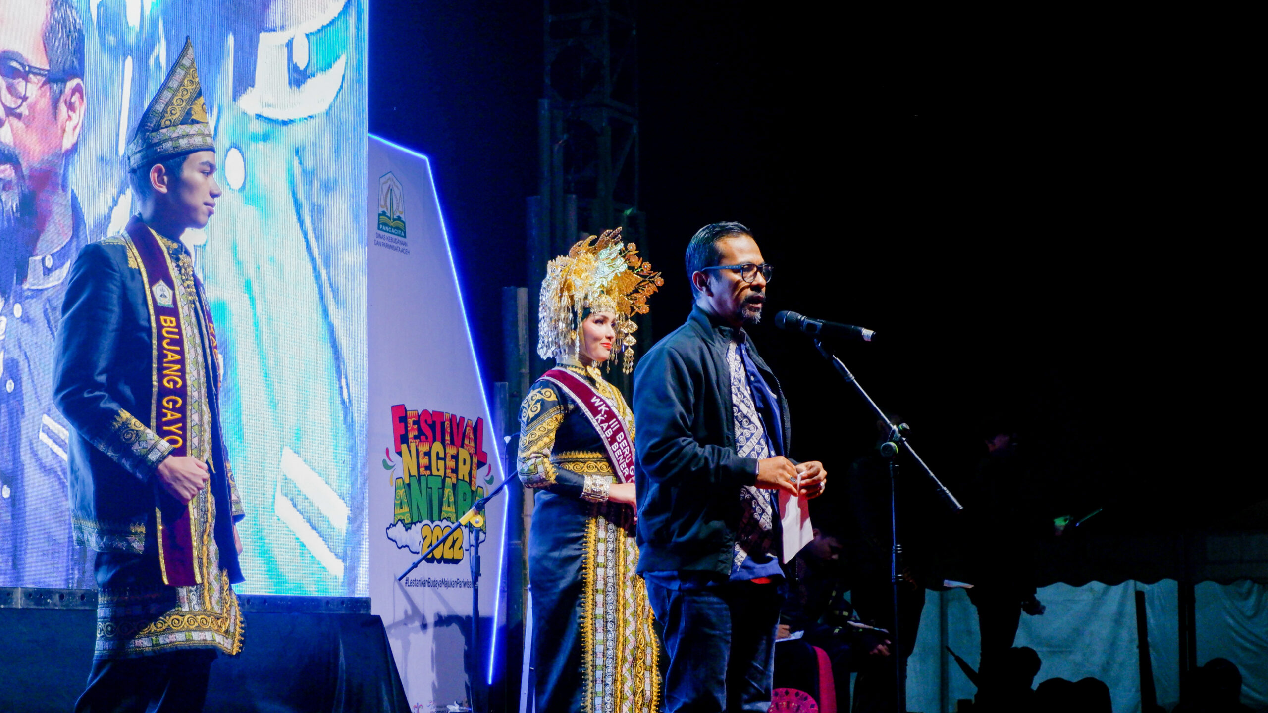 Meski Hujan, Penutupan Festival Negeri Antara Sukses Pikat Ribuan Penonton