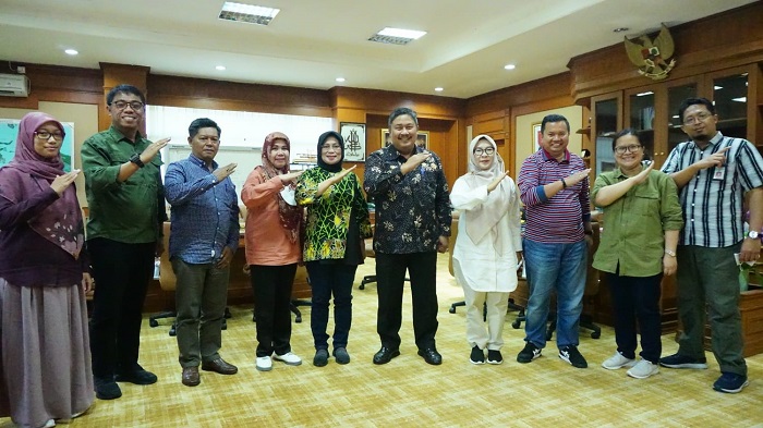 Dirjen Hortikultura, RI), Dr. Ir. Prihasto Setyanto, M.Sc saat menerima audiensi peserta Kepala BPSB dan BBH terbaik Nasional, Selasa 22 November 2022. (Foto: Nukilan)