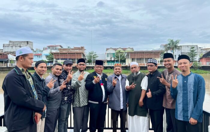Aminullah Usman bersama para Ustad.