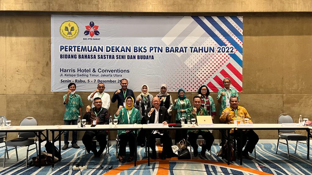 Dekan FAH UIN Ar-Raniry Hadiri Pertemuan Dekan BKS PTN Barat di Jakarta