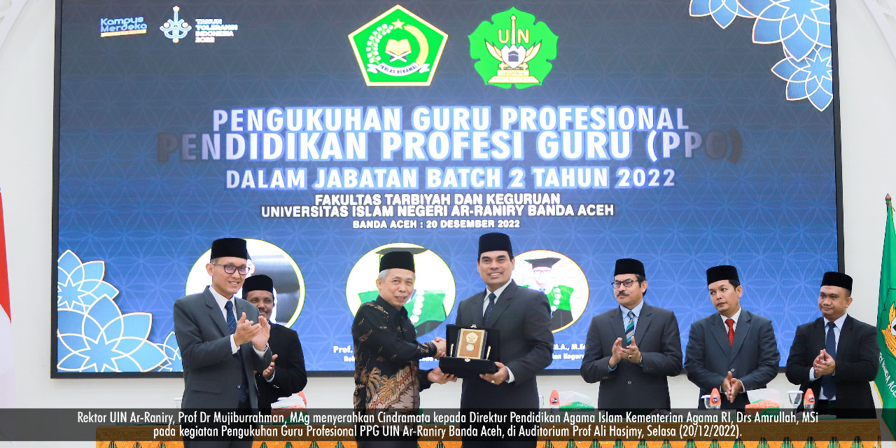 Rektor Kukuhkan 425 Guru Profesional PPG UIN Ar-Raniry