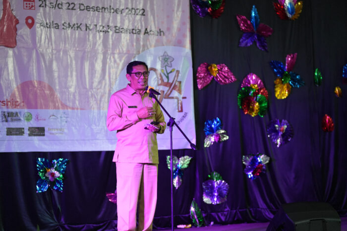 Kepala Dinas Pendidikan Aceh, Alhudri pada kegiatan Gebyar Kreatifitas Siswa yang digelar oleh SMKN 3 Banda Aceh.