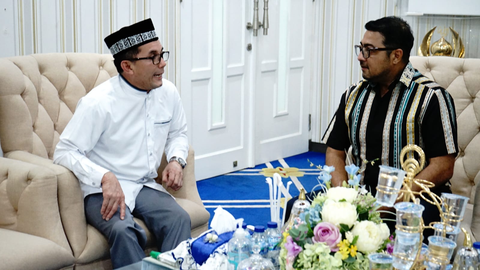 Bakri Siddiq (kiri) dan Teuku Riefky Harsya (kanan). Foto: Ist