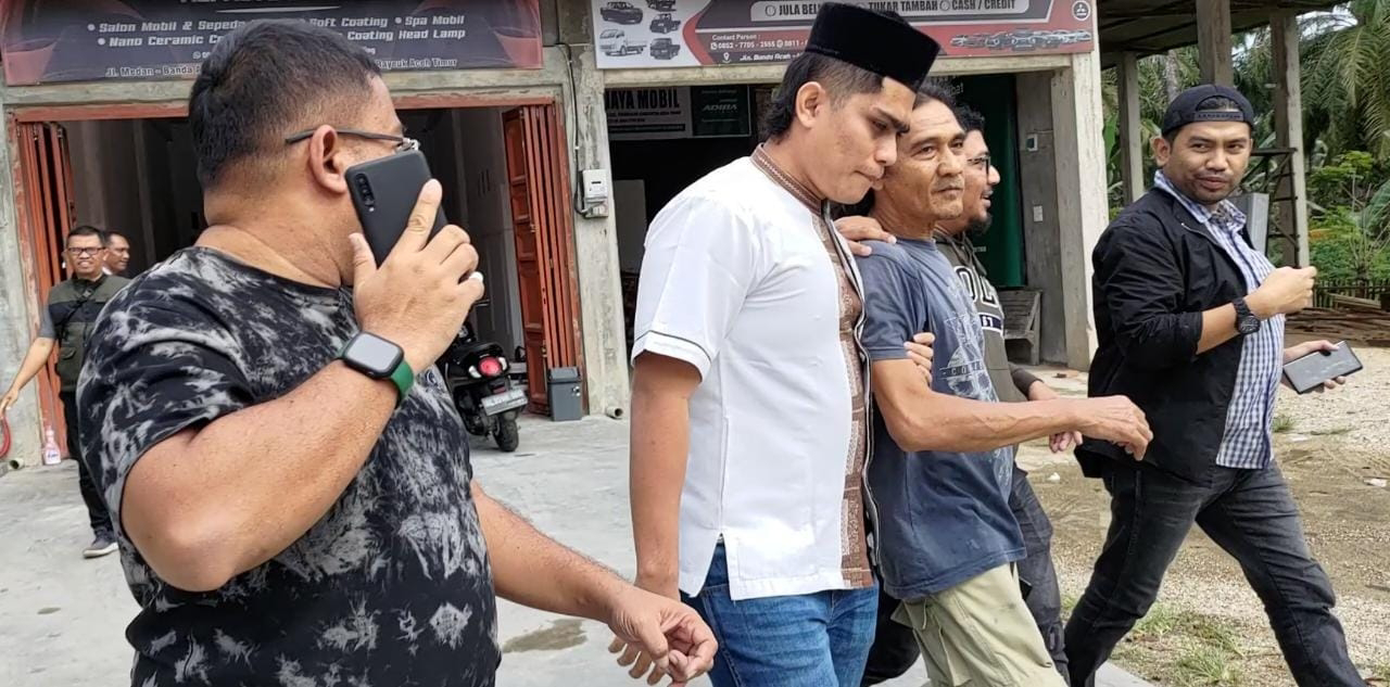 Tim Intelijen Kejagung Bersama Tim Tabur Kejati Aceh Berhasil ...