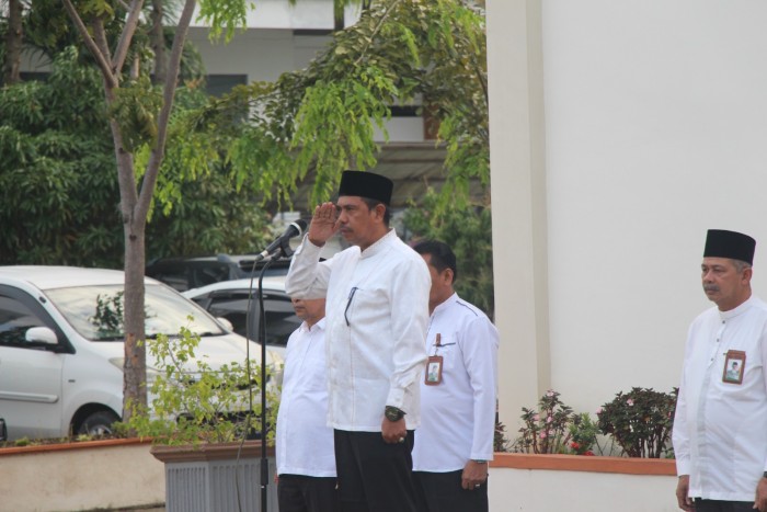 Dr H Iqbal Inspektur Upacara Penghormatan Bendera, Ini Amanatnya