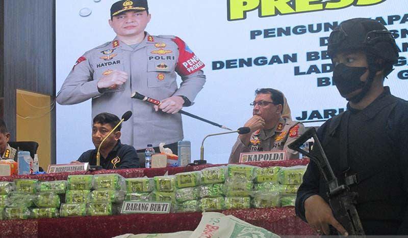 Polda Aceh Gagalkan Penyelundupan 42 Kilogram Sabu dan Temukan Ganja 16 Ton