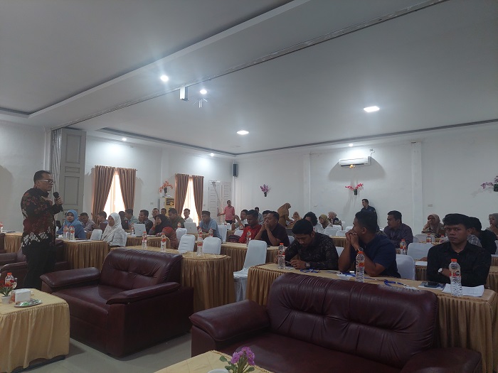 Pelatihan Jurnalistik Diskominfo Aceh bersama Diskominfo Pidie kepada operator Desa