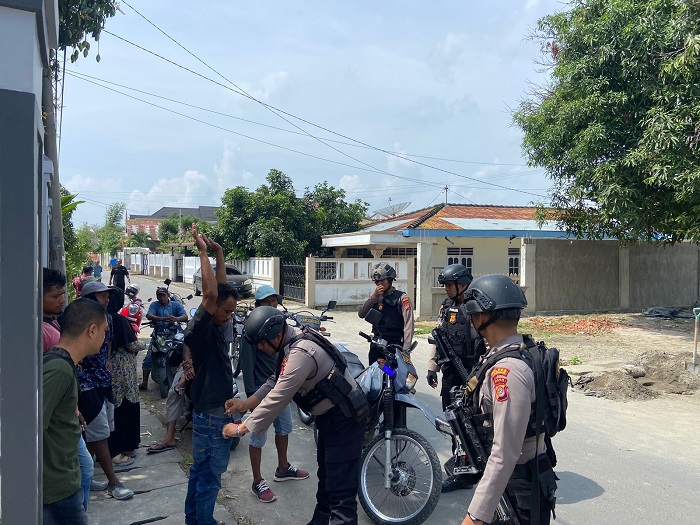 Tim URC Polres Lhokseumawe Lakukan Pemeriksaan Terduga Pelaku Premanisme dan Pungli