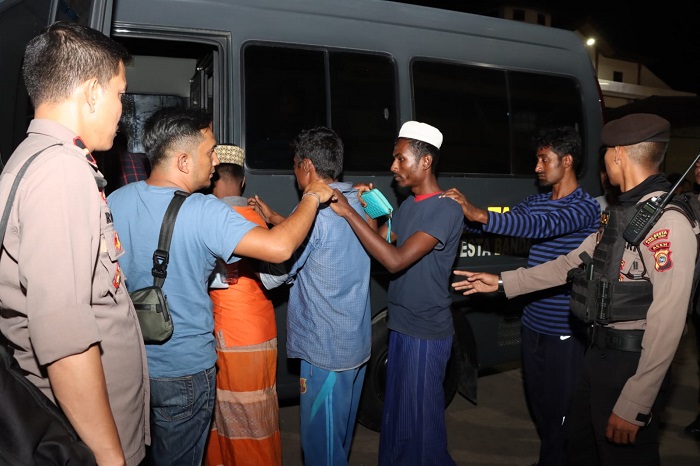 Petugas Kepolisian Gagalkan Upaya Kabur Penngungsi Rohingnya yang Ingin menuju Ke Kota Medan, Sumatera Utara. (Foto: Dok. Petugas)
