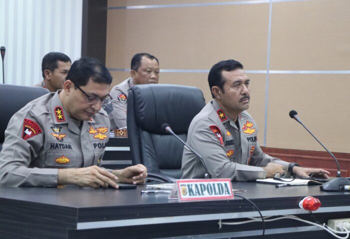 Kapolda Aceh Irjen Ahmad Haydar dan Wakapolda Brigjen Syamsul Bahri mengikuti rapat dengar pendapat (RDP) Komisi III DPR RI dengan Kapolri.