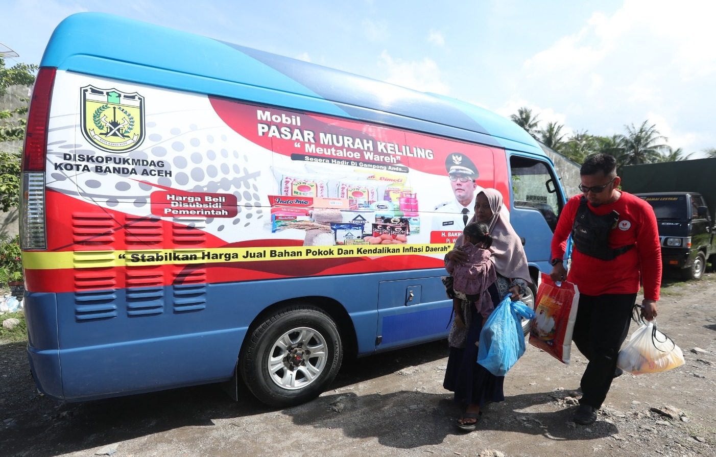 Pasar murah keliling "meutaloe wareh". (Foto: Diskominfo Aceh)