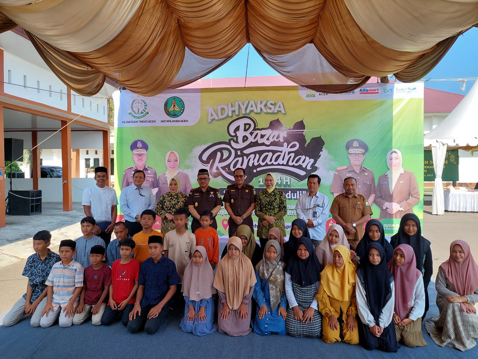 Kejati Aceh Bantu Penuhi Kebutuhan Masyarakat Melalui Pasar Murah