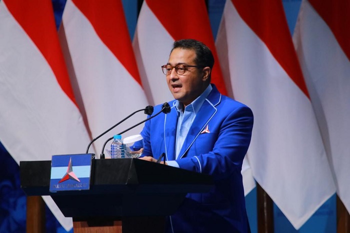 Teuku Riefky Harsya
Sekretaris Jenderal Partai Demokrat. (Foto: Ist)