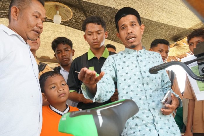 Inventor Aceh Besar Kenalkan Inovasi Mesin Pompa Air Tenaga Dayung