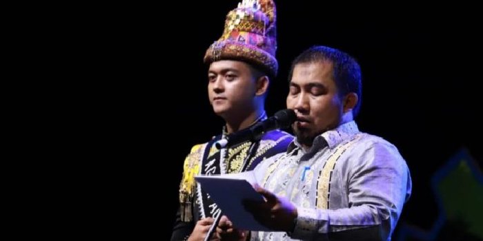 Penjabat Bupati Aceh Besar Muhammad Iswanto dalam sambutannya, pada Pembukaan Gelar Teknologi Tepat Guna XXIV Provinsi Aceh Tahun 2023 di Jantho Sport City, Selasa (30/5/2023) malam. (Foto: Ist)