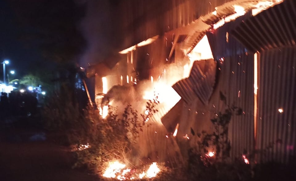 Lokasi kejadian kebakaran satu unit rumah di Gampong Jawa, Banda Aceh. (Foto: Ist)
