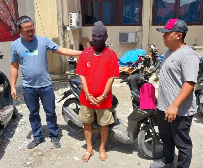 Seorang pria berinisial SA berusia 41 tahun salah satu warga Gampong Meunasah Rambot Kecamatan Kaway XVI Kabupaten Aceh Barat berhasil diringkus Personel Unit Resmob Satuan Reserse Kriminal Kepolisian Resor (Polres) Aceh Barat akibat diduga merampas sepeda motor milik istri sirinya yang bernama Mardiana. (Foto'; Ist)