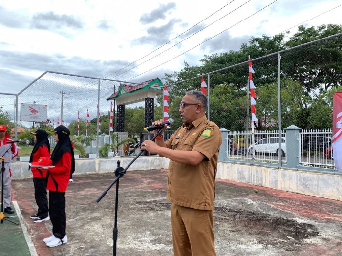 Pj Bupati Aceh Besar Muhammad Iswanto S.STP MM yang diwakili Asisten I Setdakab Farhan AP membuka Pendidikan dan Pelatihan anggota Paskibraka HUT ke-78 RI di Kota Jantho, Selasa (1/8/2023). (Foto: Ist)