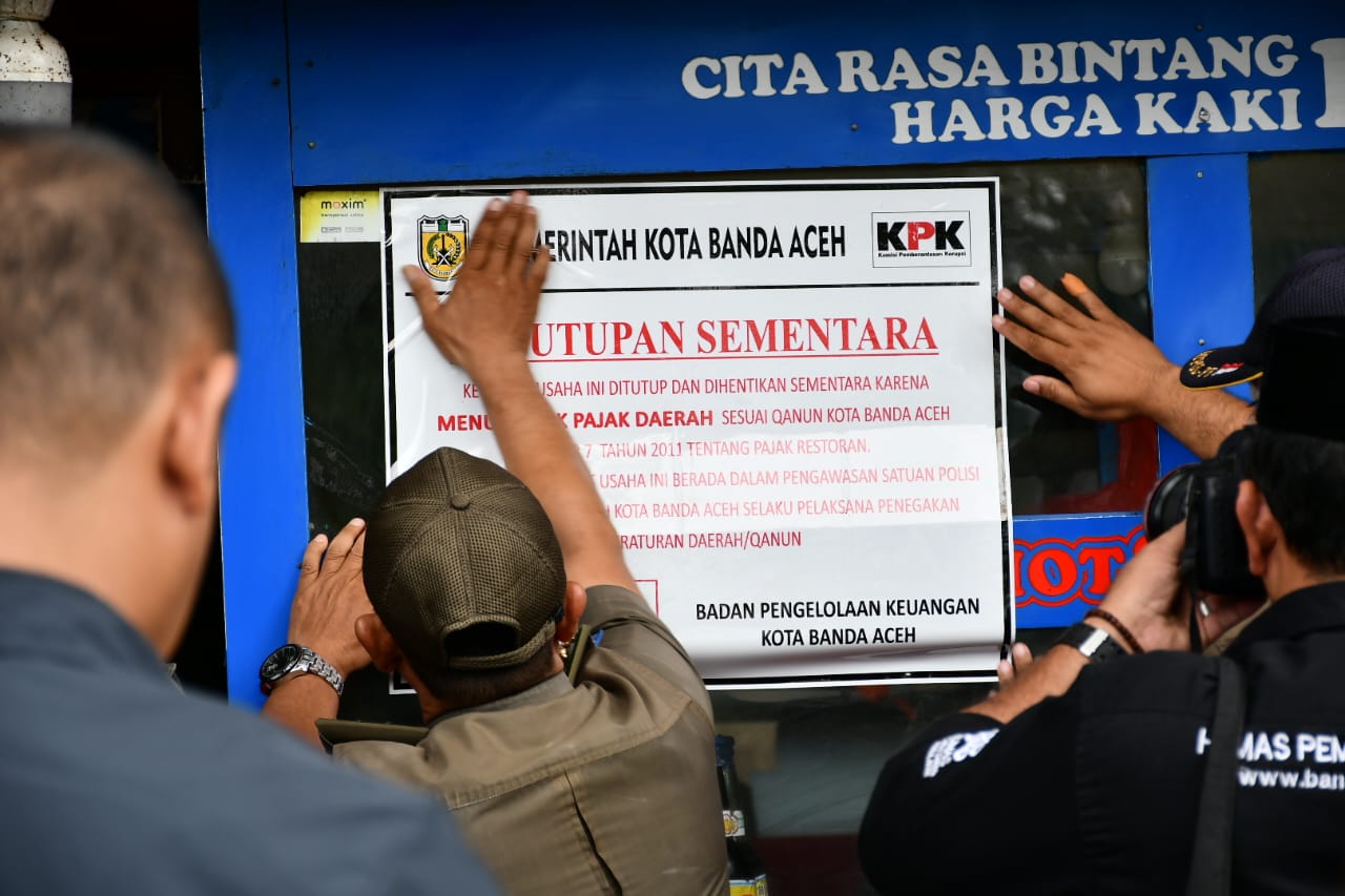 Pemko Banda Aceh Tutup Lima Tempat Usaha Tunggak Pajak Daerah