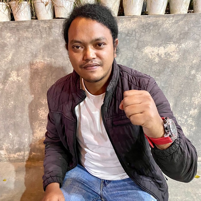 Kepala Dinas Perhubungan (Kadishub) Aceh Tengah, Jauhari, mendapat kritik keras dari masyarakat terkait penanganan persoalan parkir yang buruk di seputaran Kota Takengon. Masyarakat menyuarakan ketidakpuasan mereka atas regulasi dan kebijakan yang dianggap tidak efektif dalam menangani masalah parkir yang sudah menjadi permasalahan lama. (Foto: Ist)