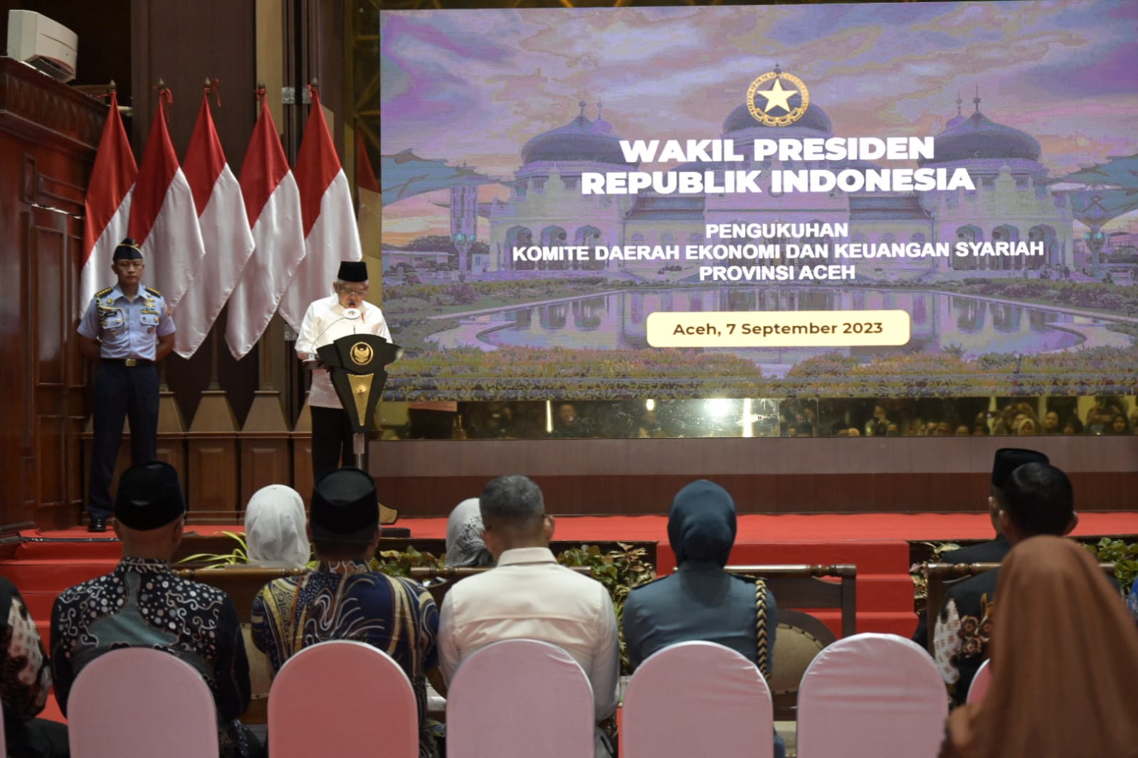 Wapres Tegaskan Ekonomi Syariah Kunci Hadapi Tantangan Pembangunan Nasional