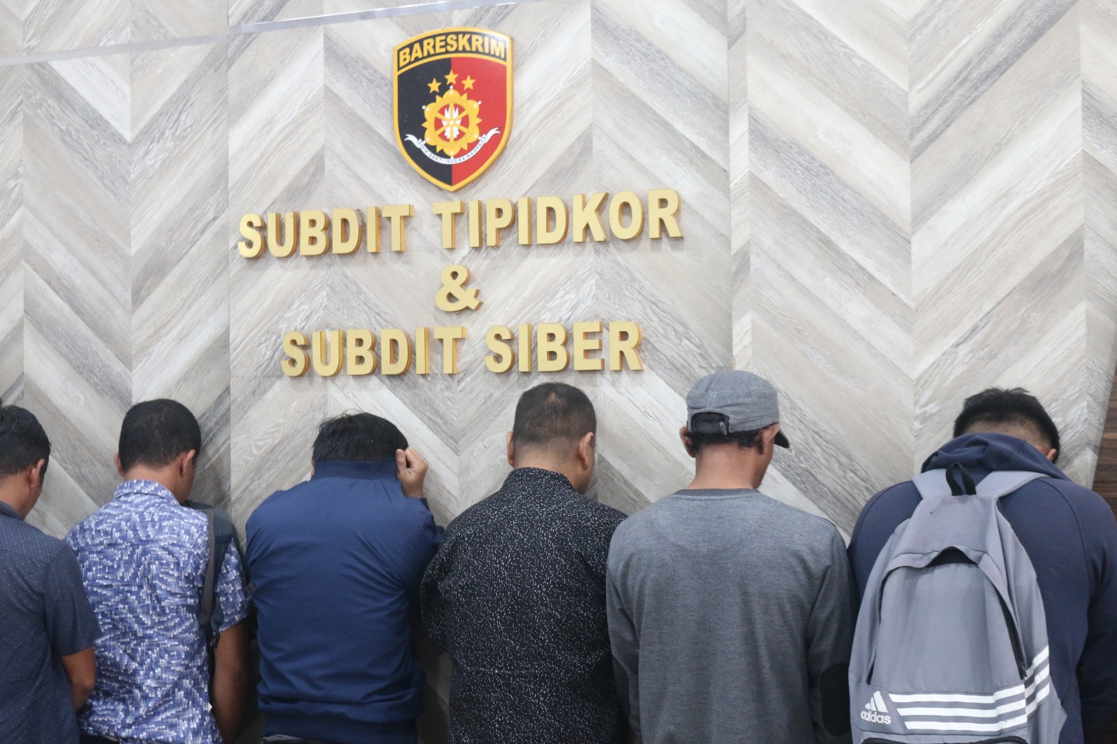 Pelaku judi online