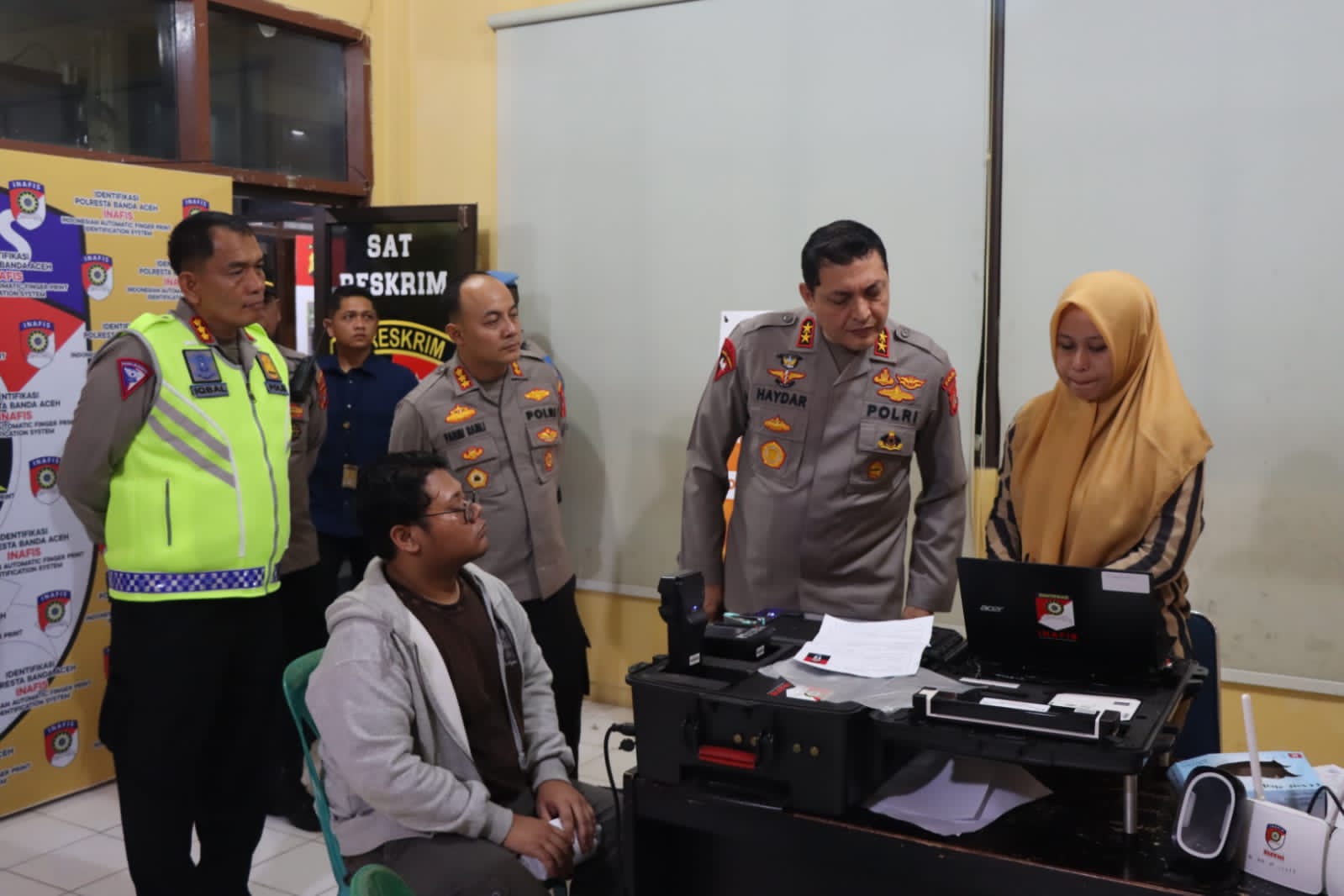 Tinjau Pelayanan Satpas SIM, Kapolda Aceh Pastikan Bersih dari Pungli