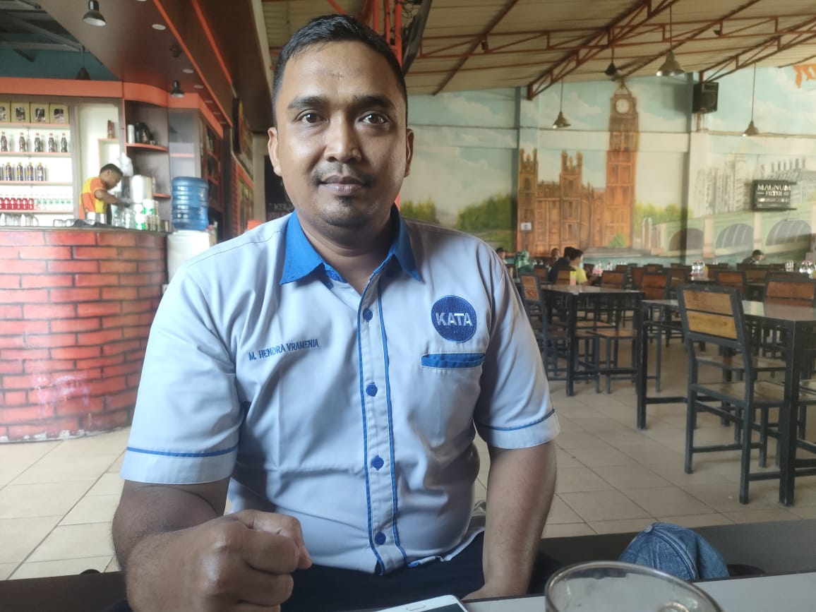 Wartawan KabarTamiang.com, Hendra.
