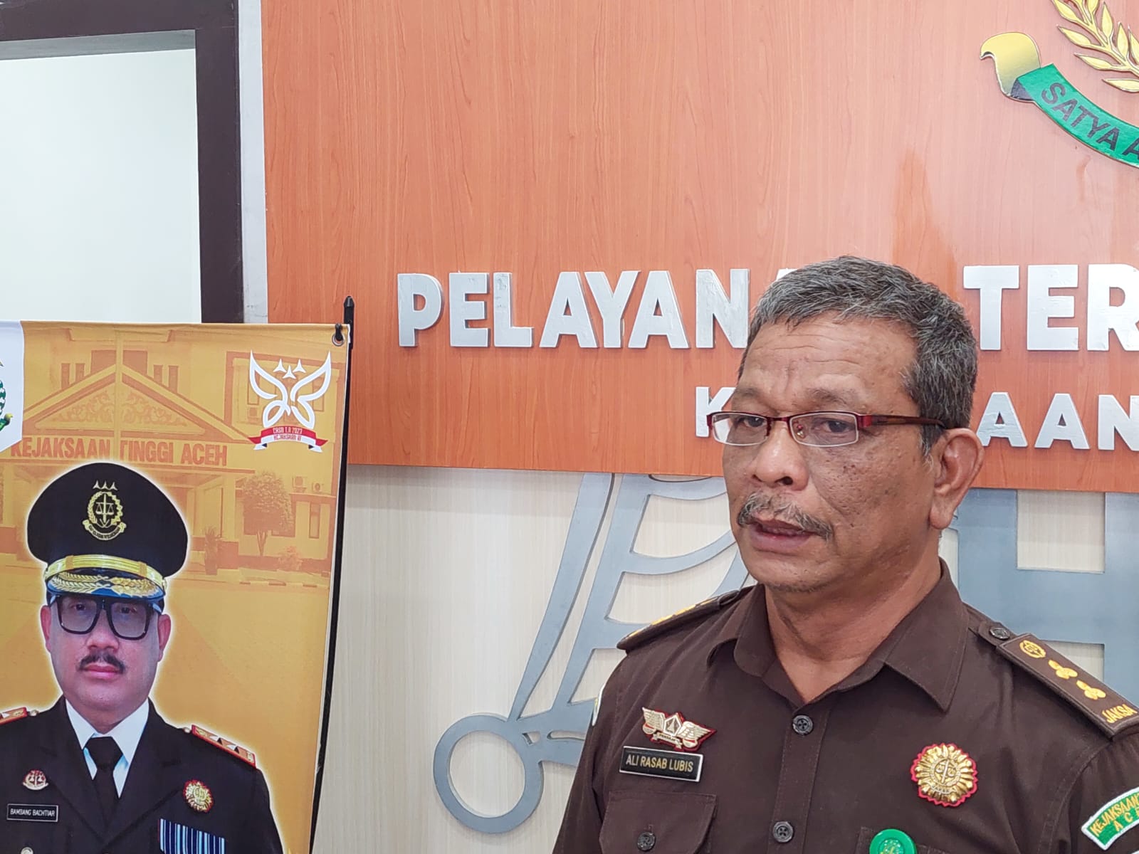 Plh Kasi Penkum Kejati Aceh, Ali Rasab Lubis. (Foto: Nukilan)