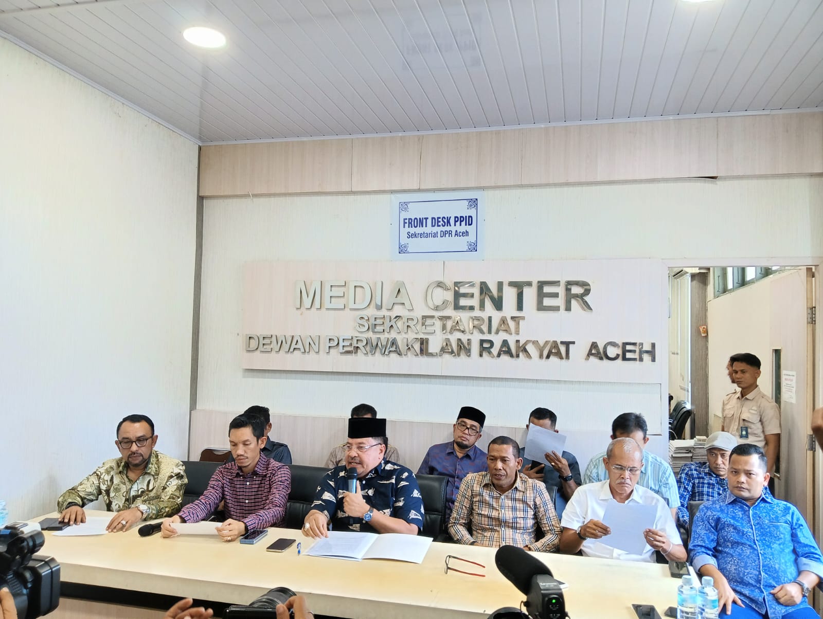 Ketua DPRA Minta Presiden Copot Pj Gubernur Aceh
