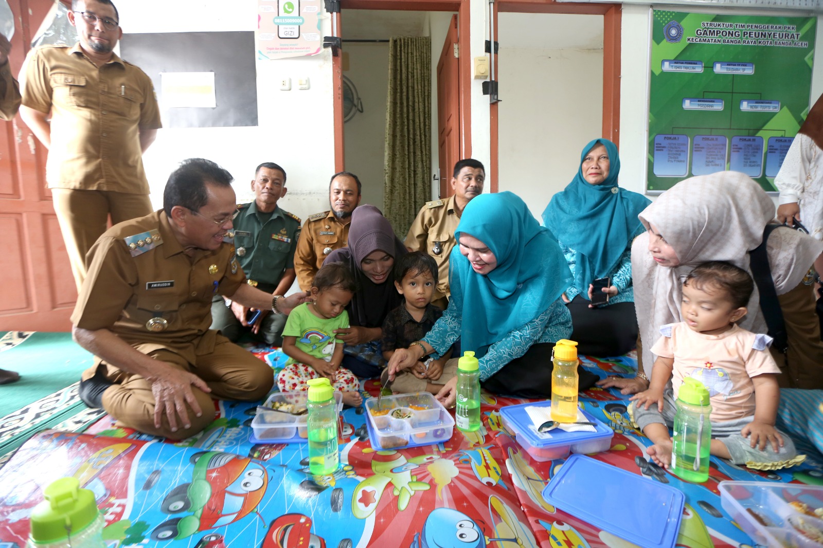 Pj Walikota Banda Aceh Amiruddin mengunjungi Rumoh Gizi Gampong (RGG). (Foto: Humas Pemko)