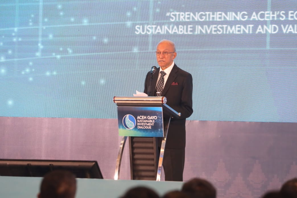 Wali Nanggroe Aceh Paduka Yang Mulia Tgk. Malik Mahmud Al Haythar, saat menjadi pembicara pada forum Aceh Gayo Sustainable Investment Dialogue (Agasid) 2023.