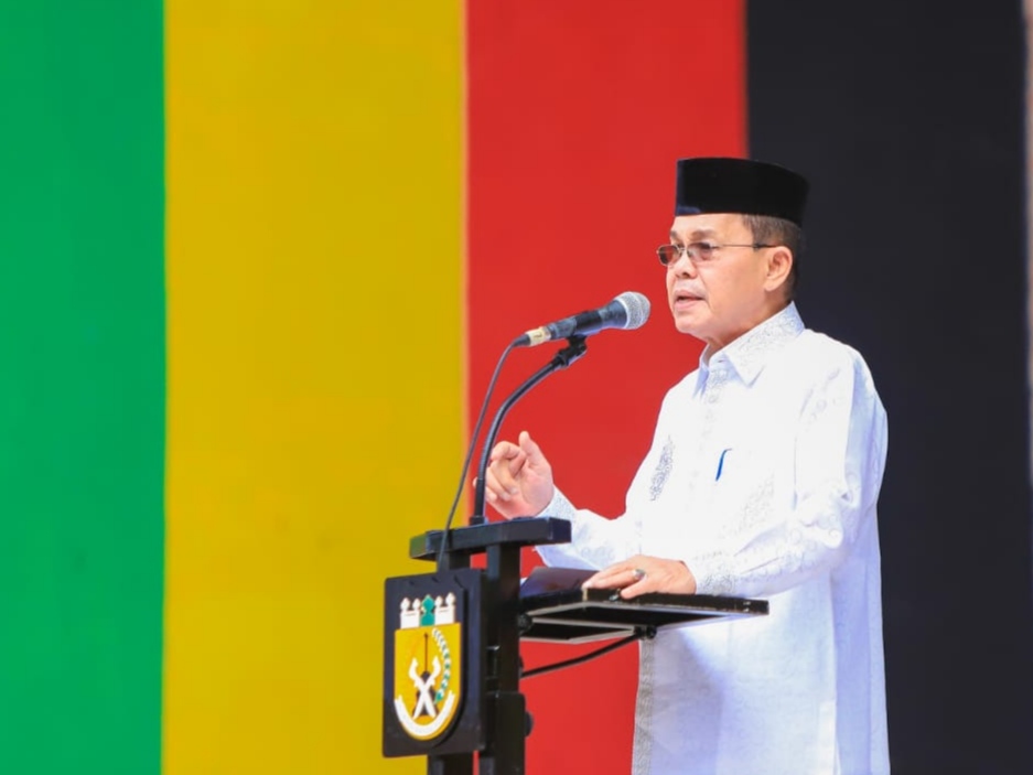 Pj Walikota Banda Aceh, Amiruddin dalam acara doa zikir bersama dalam rangka memperingati 19 tahun tsunami Aceh di Lambaro Skep, Selasa, 26 Desember 2023.
