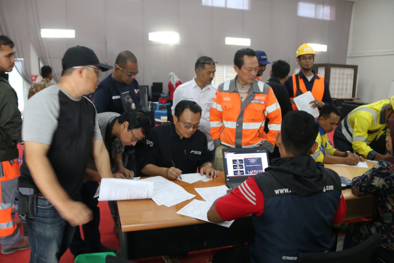 Rutin Gelar Donor Darah, PMI Banda Aceh Beri Penghargaan untuk PT Solusi Bangun Andalas