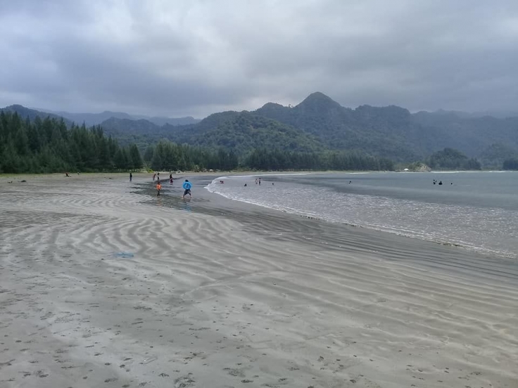 Pantai Riting Leupung Aceh Besar. (Foto: Dok. Pemkab Aceh Besar)
