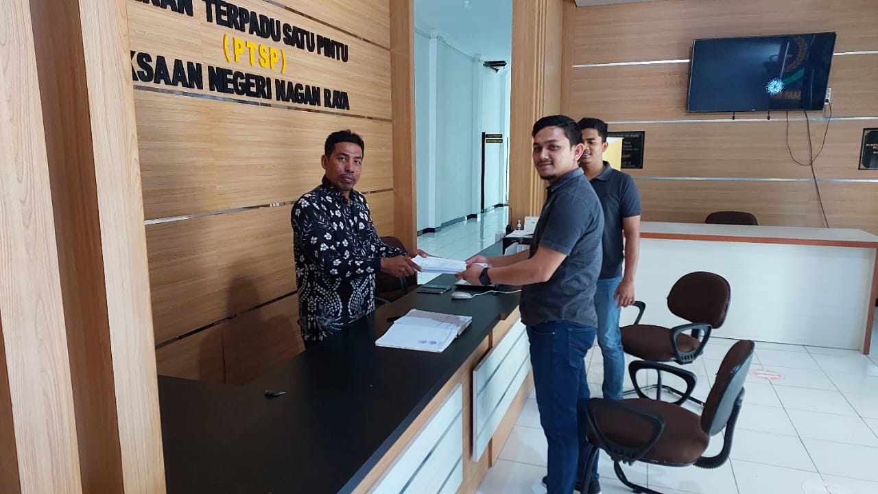 Polres Nagan Raya menyerahkan satu berkas perkara tindak pidana pemilu ke Jaksa Penuntut Umum. (Foto: Dok. Pribadi)