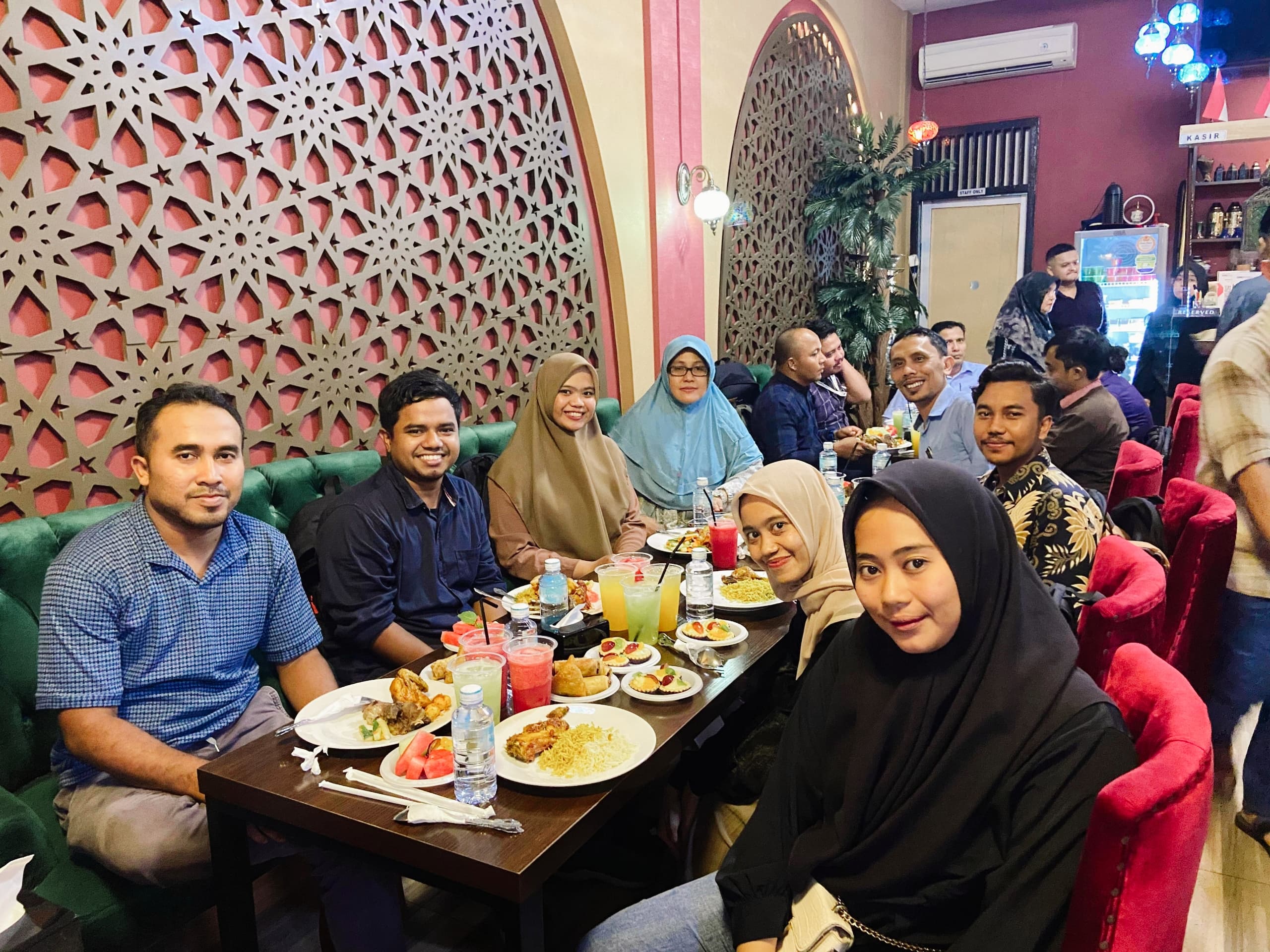 Tamu dalam acara buka bersama di Benjawas Resto & Cafe. (Foto: Nukilan)