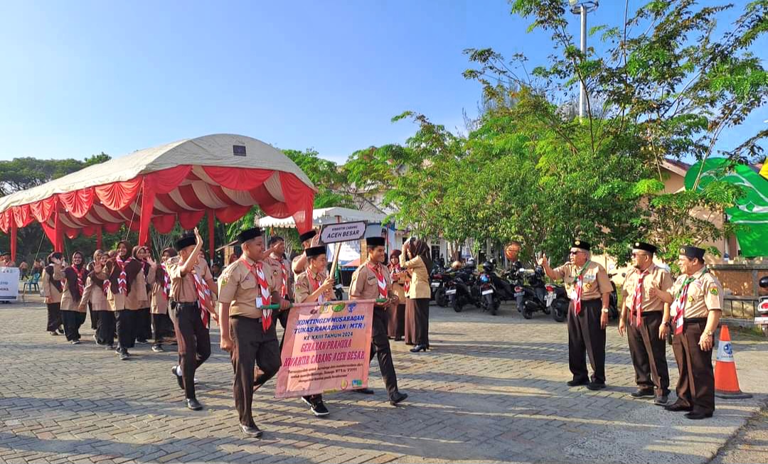 Peserta saat mengikuti Pawai Taaruf MTR XXIII. (Foto: Pramuka Aceh)