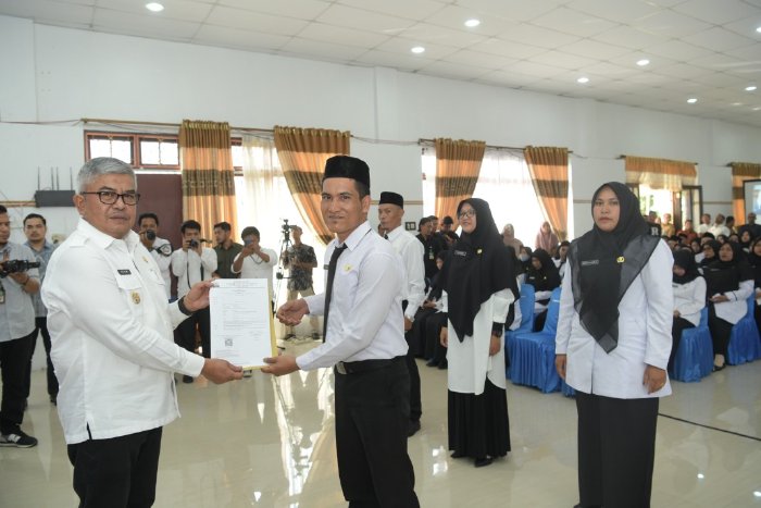 2.156 Pegawai PPPK dan 69 PNS Fungsional Terima SK Pengangkatan. (Foto: Humas Aceh)