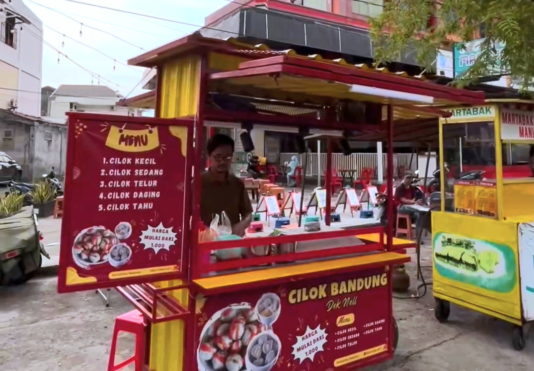 Gerobak Cilok Bandung Kak Nel. (Foto: Nukilan)