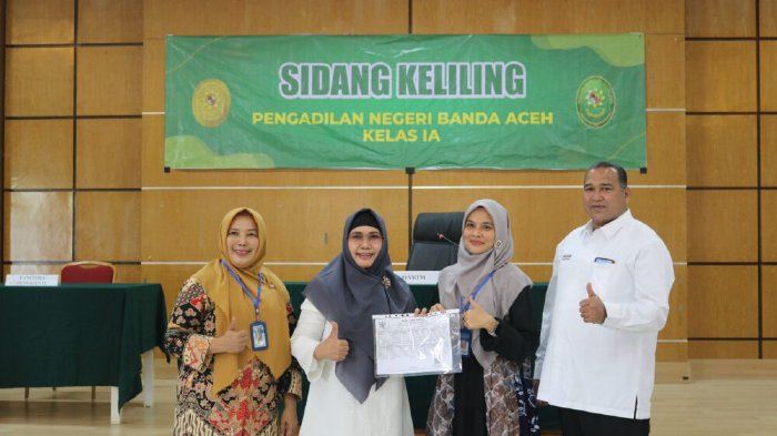 Disdukcapil Kota Banda Aceh bersama Pengadilan Negeri Kelas IA Banda Aceh menggelar sidang keliling di Fakultas Hukum USK. (Foto: Humas Aceh)