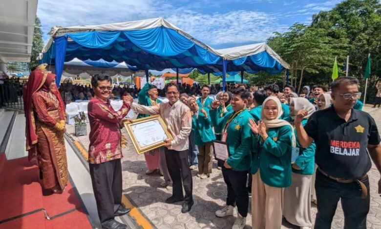 USK Raih Juara Umum Peksimida XVI di ISBI Aceh. (Foto: Humas USK)